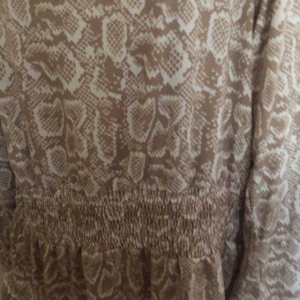 Women’s blouse - Picture 4 of 4